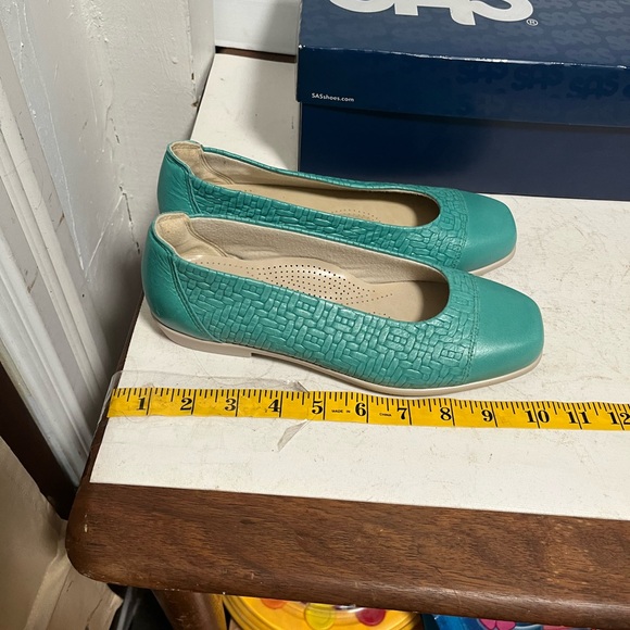 SAS green flats 6M - Picture 4 of 5